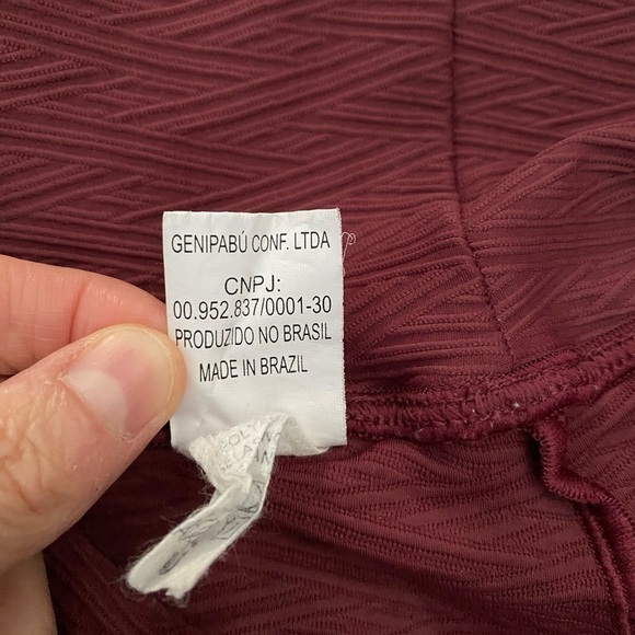 Bro Fitwear Brazilian Leggings Wine Red, Size S / XS, Textured, Made in Brazil - Picture 4 of 7